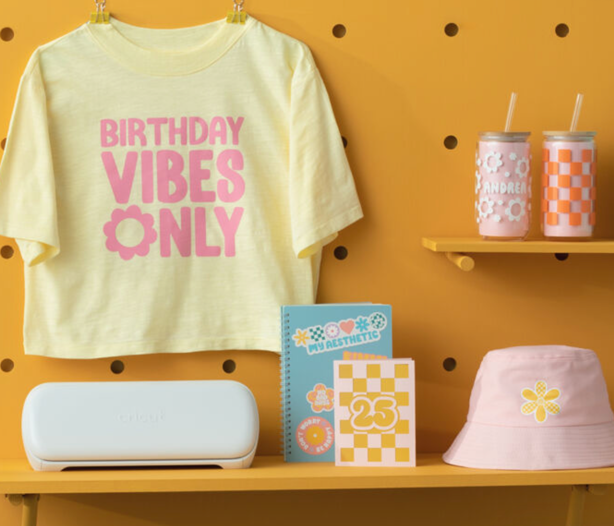 CRICUT WORLD | ONLINE