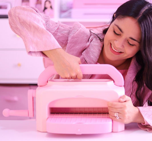 PREVENTA TROQUELADORA TEAM PINK  / CAJA DE AHORRO